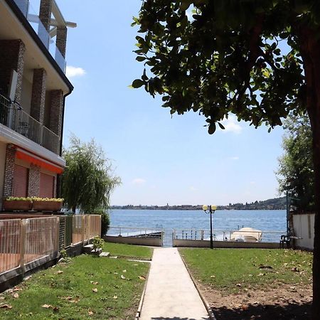La Finestra "Sul Lago" Predore Εξωτερικό φωτογραφία
