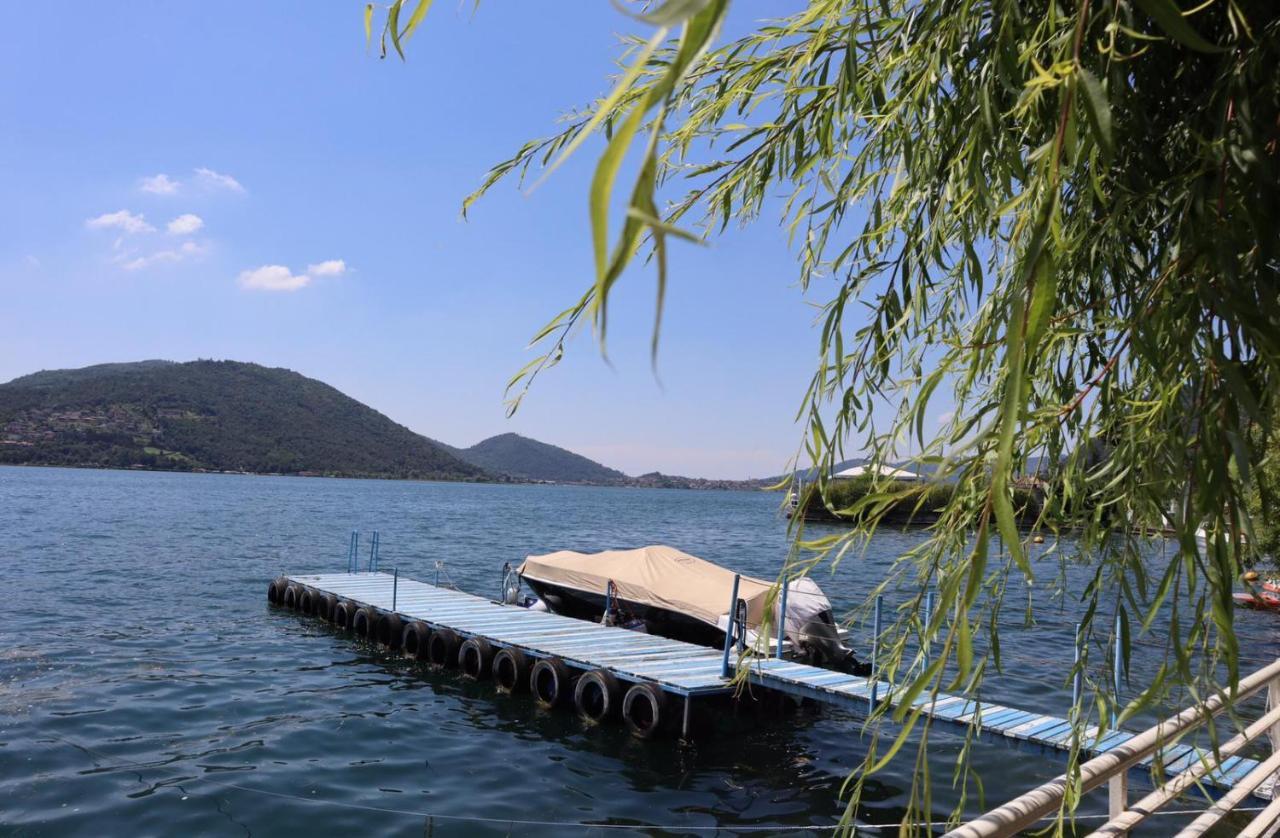 La Finestra "Sul Lago" Predore Εξωτερικό φωτογραφία